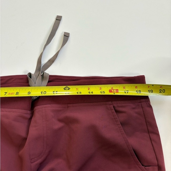 Figs Zamora 2.0 Jogger Scrub Bottoms Size XL Dark Cherry Red New with Flaws* - Picture 6 of 11